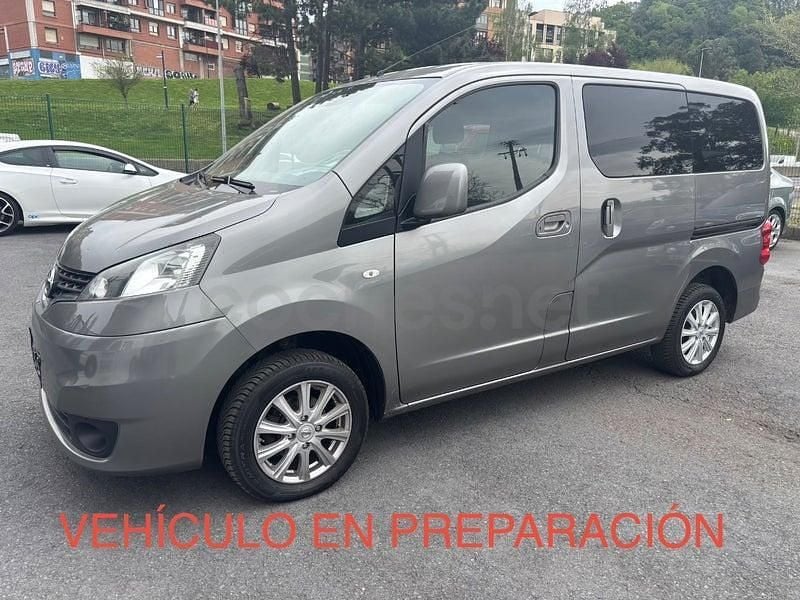 Begagnad Nissan Evalia 110 HK (80 kW) 2017 Grå Minibuss