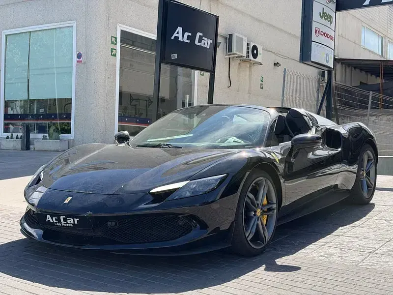 Usado Ferrari 296 830 CV (610 kW) 2024 Negro Coupe