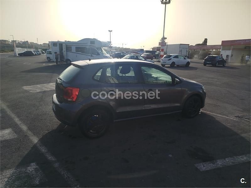 Usado VW Polo Sport 75 CV (55 kW) 2010 Gris / plata Utilitario