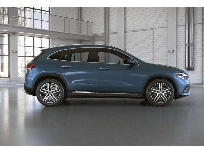 Usado Mercedes GLA250 Progressive 162 CV (119 kW) 2021 Azul SUV