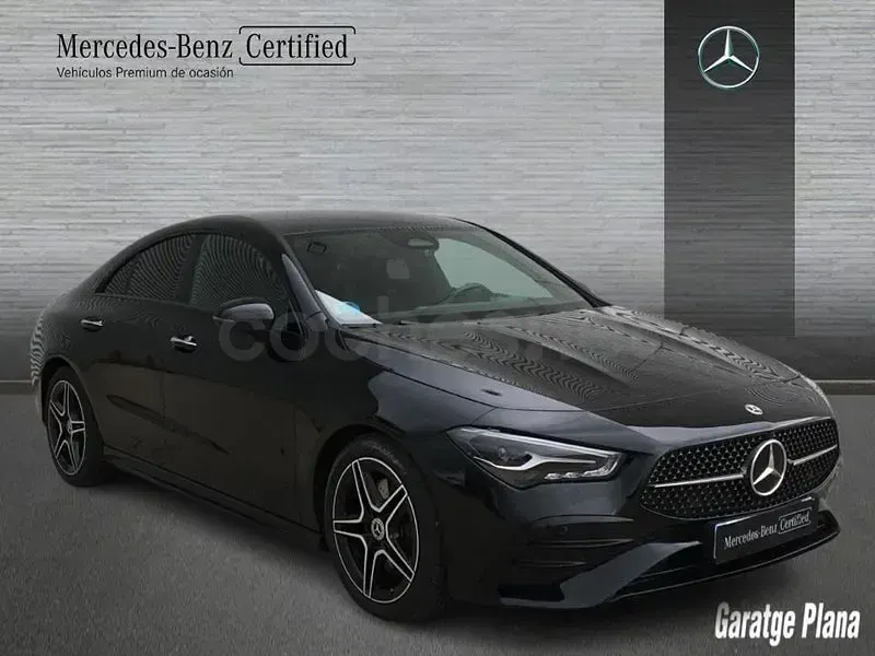 Usado Mercedes CLA200 163 CV (119 kW) 2025 Negro Berlina