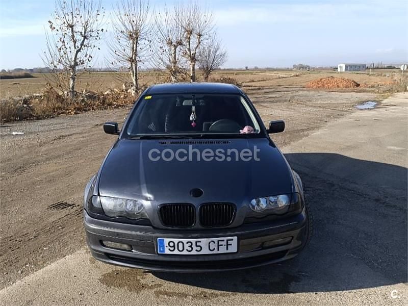 Usado BMW 320 136 CV (100 kW) 1999 Gris / plata Berlina