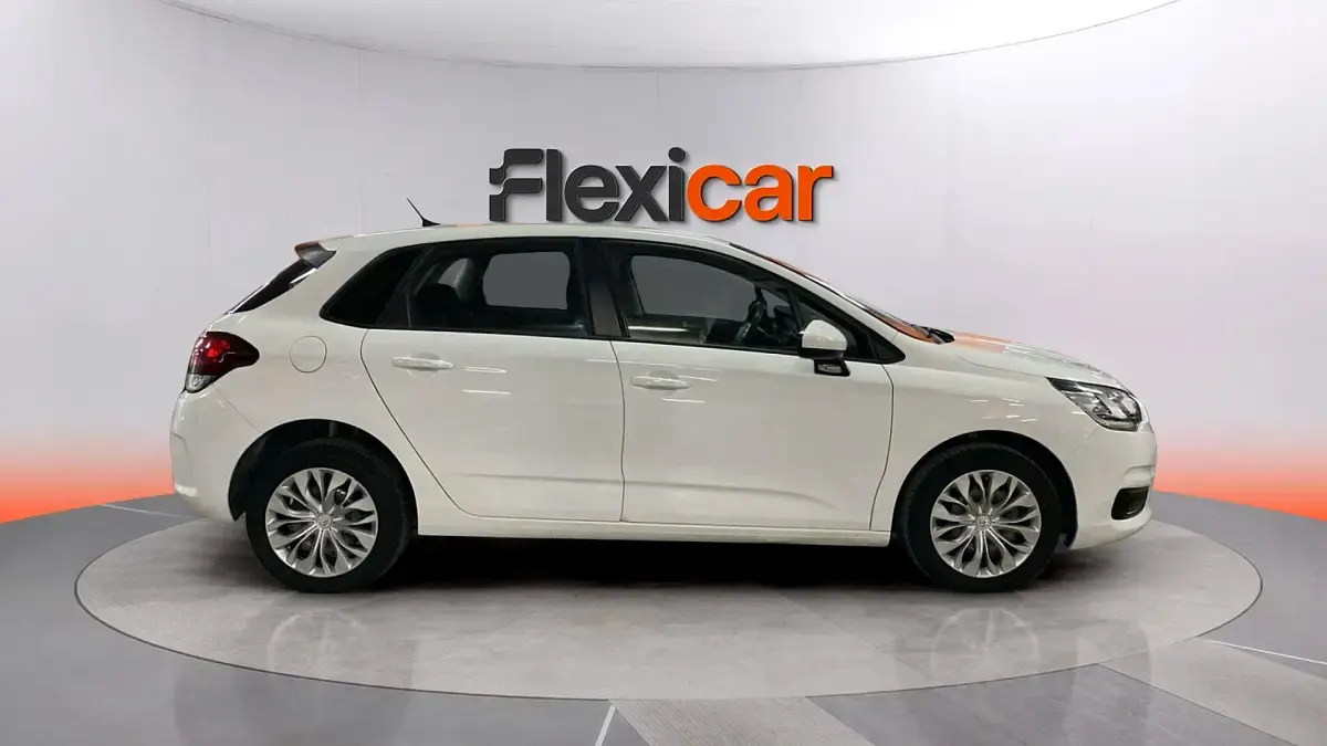Usado Citroën C4 Live 99 CV (72 kW) 2017 Blanco Berlina