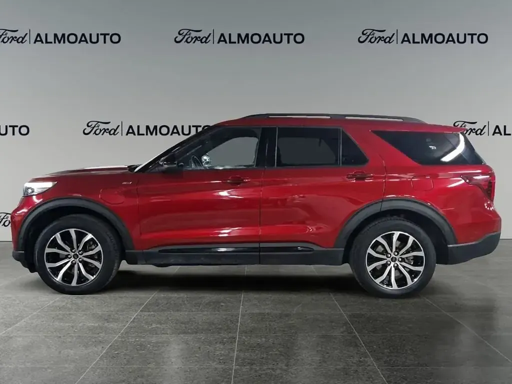Usado Ford Explorer ST-Line 457 CV (336 kW) 2022 Rojo lucid (metalizado) SUV