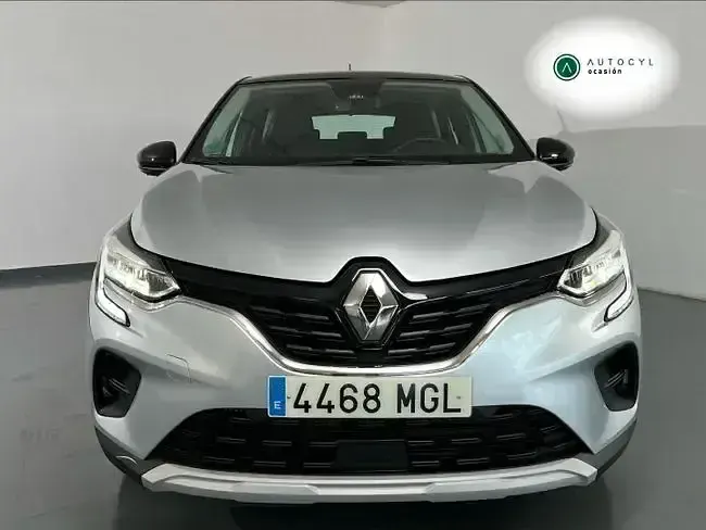 Usado Renault Captur Equilibre 90 CV (66 kW) 2023 Gris SUV
