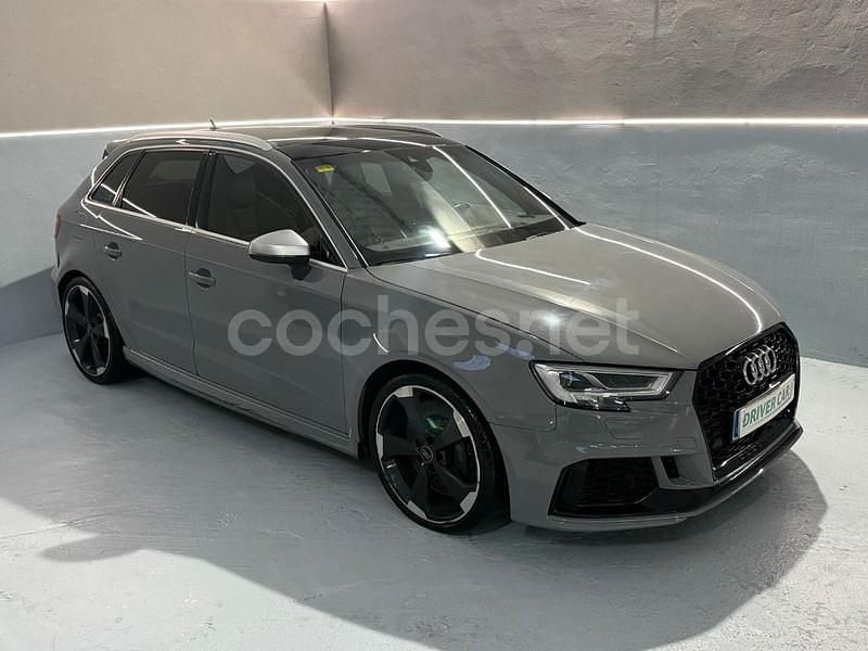 Usado Audi RS3 400 CV (294 kW) 2018 Gris / plata Berlina