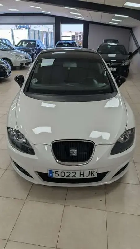 Usado Seat Leon Copa 105 CV (77 kW) 2012 Blanco Utilitario