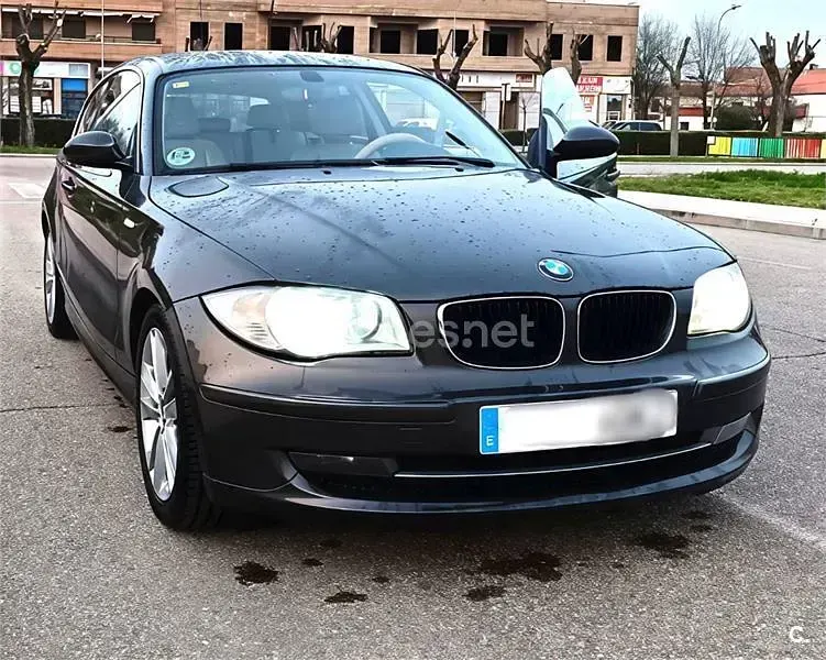 Usado BMW 120 177 CV (130 kW) 2009 Violeta / lila Utilitario