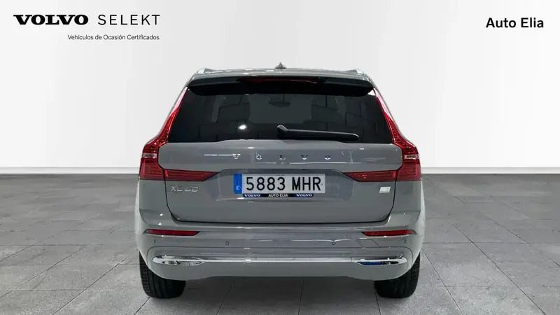 Usado Volvo XC60 Core 350 CV (257 kW) 2023 SUV