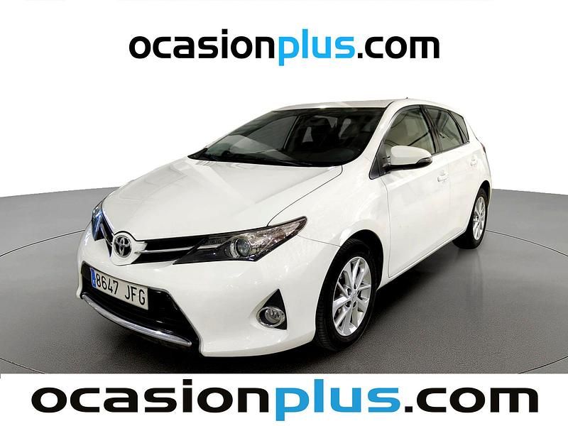 Usado Toyota Auris Active 132 CV (97 kW) 2015 Blanco Utilitario