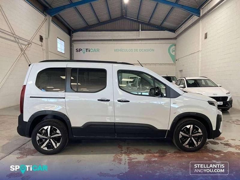 Usado Peugeot Rifter GTi 131 CV (96 kW) 2025 Blanco Monovolumen