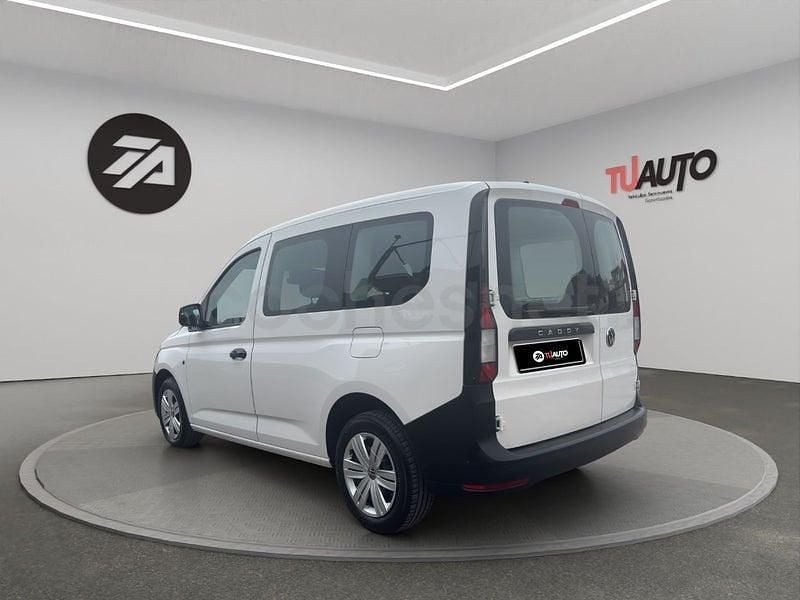 Usado VW Caddy 102 CV (75 kW) 2023 Blanco Monovolumen