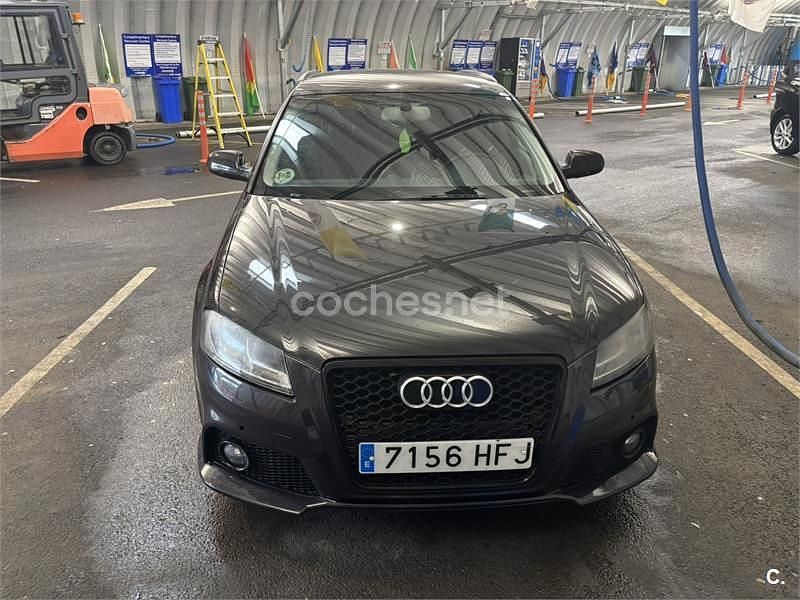 Usado Audi A3 Attraction 105 CV (77 kW) 2011 Negro Utilitario