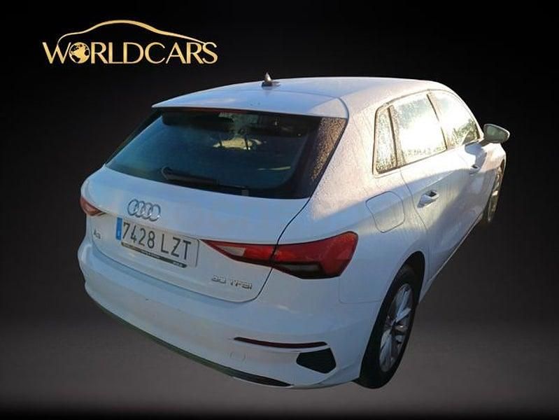 Usado Audi A3 110 CV (80 kW) 2022 Blanco Berlina