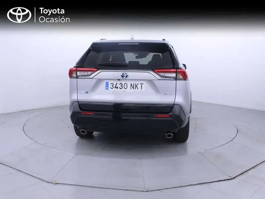 Usado Toyota RAV4 Hybrid Advance 306 CV (225 kW) 2026 Plateado SUV