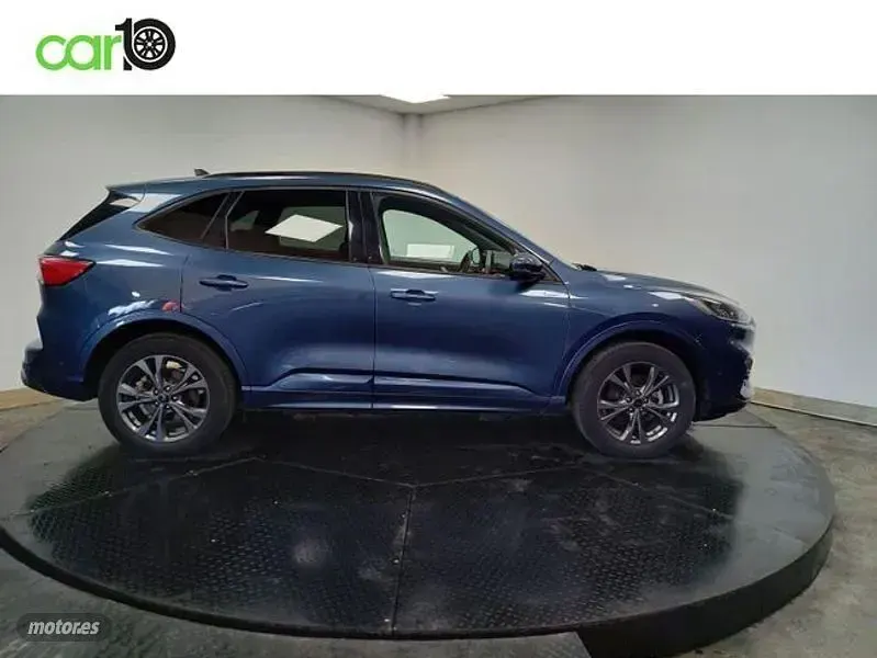 Usado Ford Kuga ST-Line 225 CV (165 kW) 2023 Azul SUV