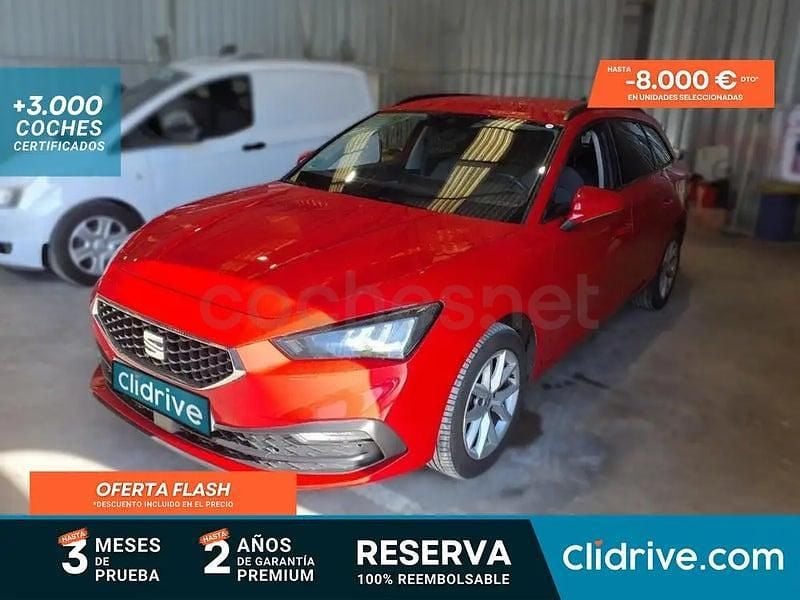 Usado Seat Leon Style 150 CV (110 kW) 2020 Rojo Familiar