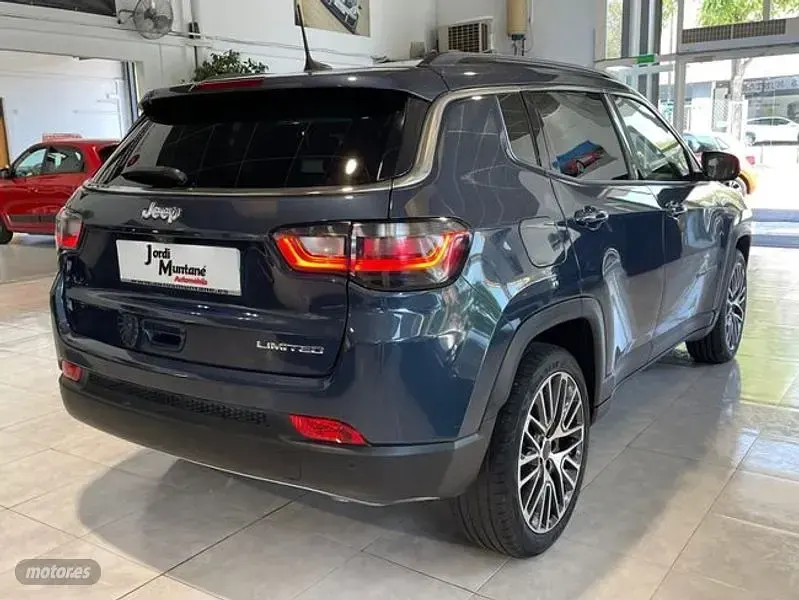 Usado Jeep Compass Limited 130 CV (95 kW) 2022 Azul SUV