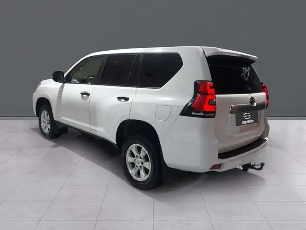 Usado Toyota Land Cruiser 177 CV (130 kW) 2018 Blanco SUV