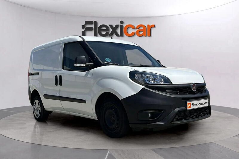Blanco Usado 2022 Fiat Doblò Monovolumen | 11.990 € - Imagen 1/4