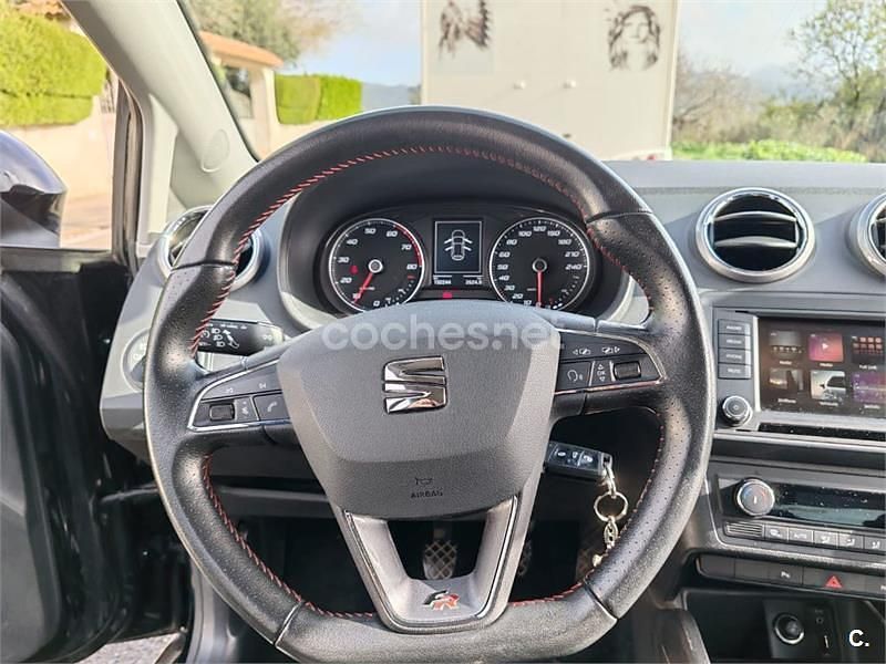 Usado Seat Ibiza FR 110 CV (80 kW) 2016 Negro Berlina