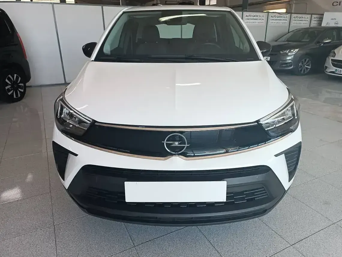 Usado Opel Crossland X Edition 110 HP (80 kW) 2023 Branco SUV