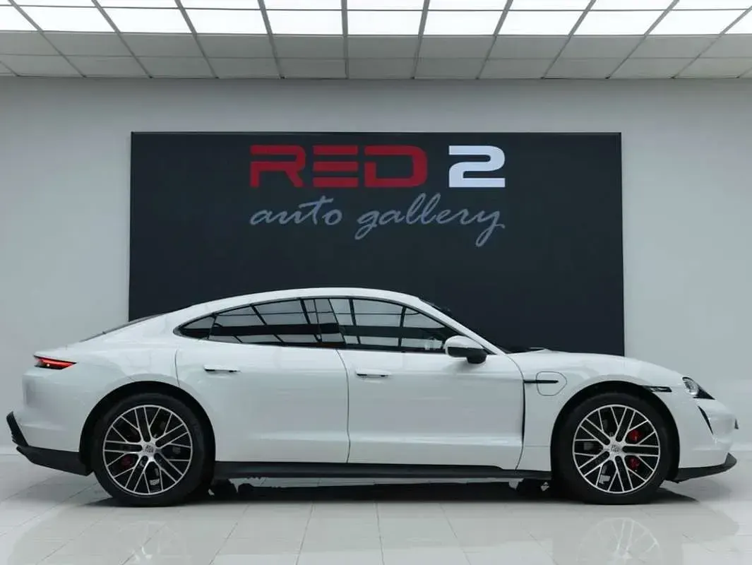 Usado Porsche Taycan 4S 389 kW (530 CV) 2020 Blanco Berlina
