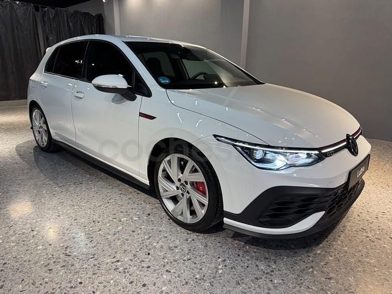 Usado VW Golf VIII GTI Clubsport 301 CV (221 kW) 2022 Blanco Berlina