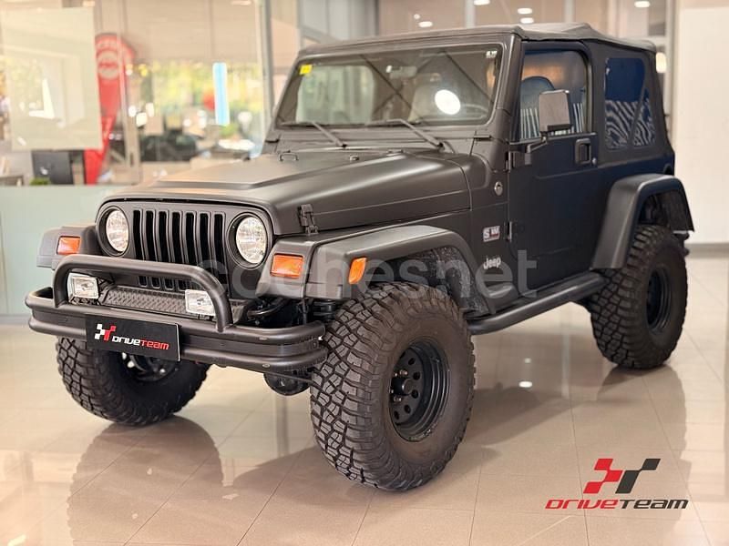 Gris / plata Usado 1999 Jeep Wrangler SUV | 21.850 € (Precio justo) - Imagen 1/4