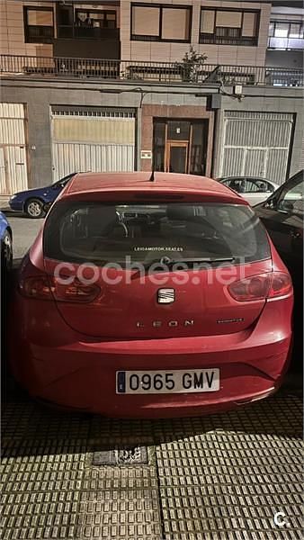 Rojo Usado 2009 Seat Leon Ecomotive Berlina | 4500 € (Buen precio) - Imagen 1/4
