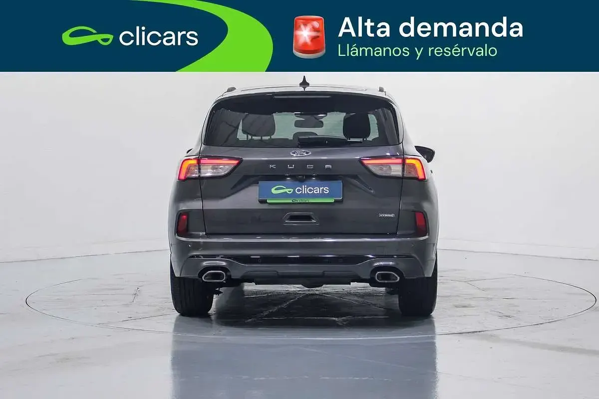 Usado Ford Kuga ST-Line X 182 CV (133 kW) 2024 Gris SUV