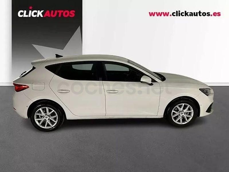 Usado Seat Leon Style 110 CV (80 kW) 2024 Blanco Berlina