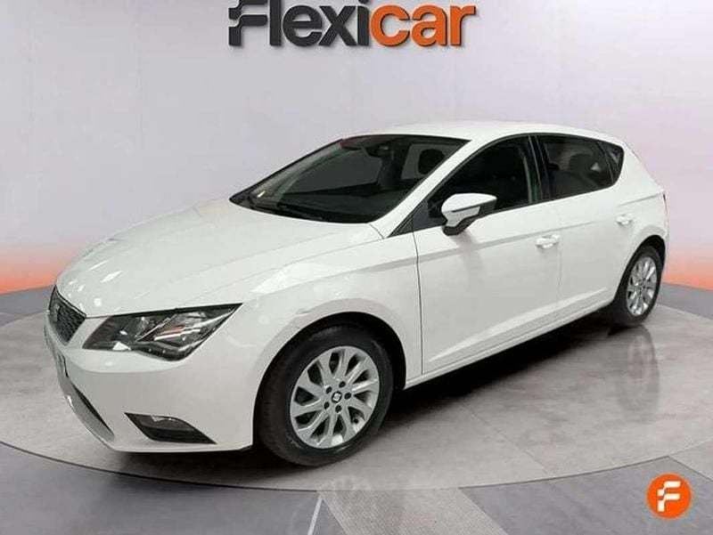 Usado Seat Leon ST Reference 110 CV (80 kW) 2017 Blanco Familiar