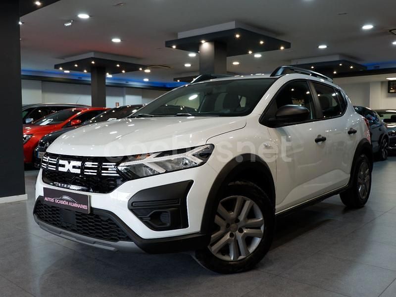 Usado Dacia Sandero Essentiel 91 CV (66 kW) 2023 Blanco Utilitario
