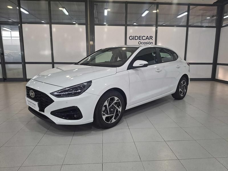 Nuevo Hyundai i30 99 CV (72 kW) 2025