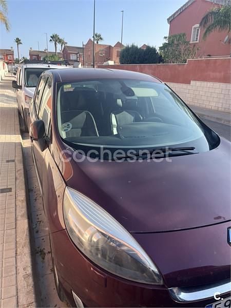 Granate Usado 2012 Renault Scénic III Privilege Monovolumen | 7300 € (Precio justo) - Imagen 1/4