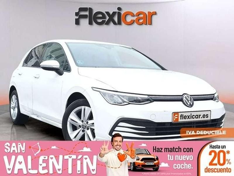 Usado VW Golf VIII Life 110 CV (80 kW) 2024 Blanco Familiar