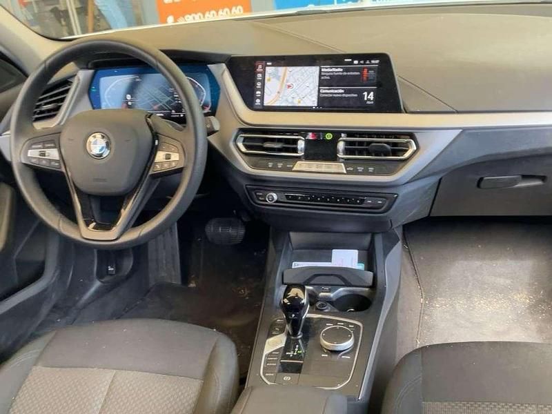 Usado BMW 118 Comfort Edition 136 CV (100 kW) 2024 Blanco Utilitario
