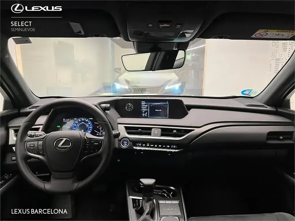 Usado Lexus UX 250h 184 CV (135 kW) 2022 Gris SUV