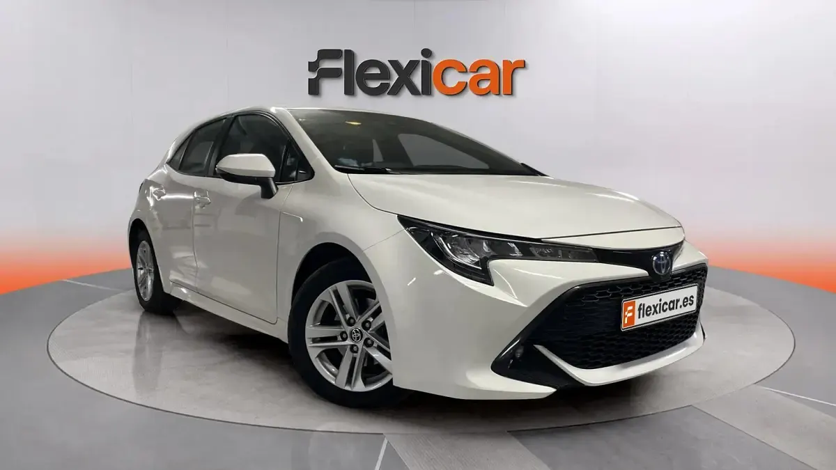 Używany Toyota Corolla Active 122 KM (89 kW) 2022 Sedan/Limuzyna