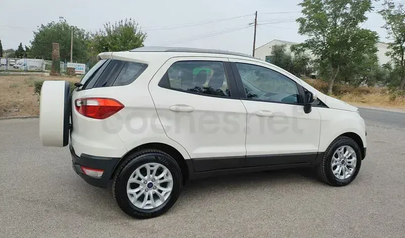 Usado Ford Ecosport Trend 95 CV (69 kW) 2016 Blanco SUV