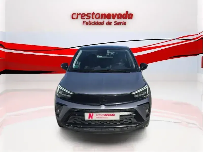 Usado Opel Crossland GS Line 110 CV (80 kW) 2022 Gris / plata SUV