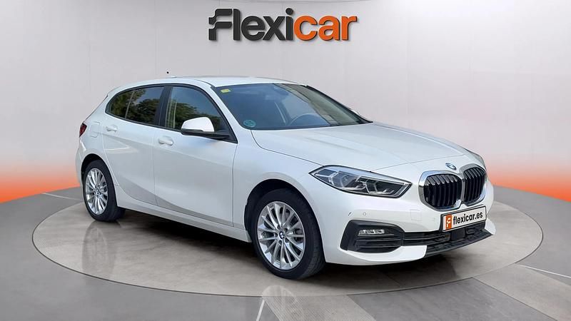 Używany BMW 118 140 KM (102 kW) 2020 Biały Hatchback