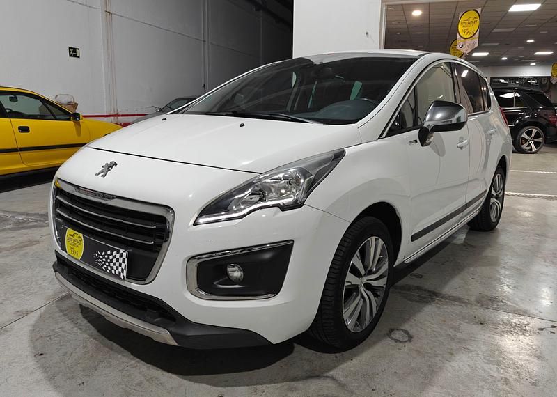 Blanco Usado 2015 Peugeot 3008 Style SUV | 10.900 € (Caro) - Imagen 1/4