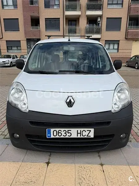 Usado Renault Kangoo 85 CV (62 kW) 2011 Blanco Monovolumen