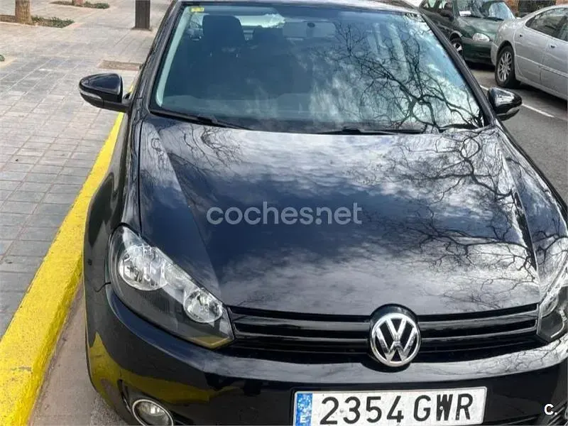 Usado VW Golf VI 90 CV (66 kW) 2010 Negro Utilitario