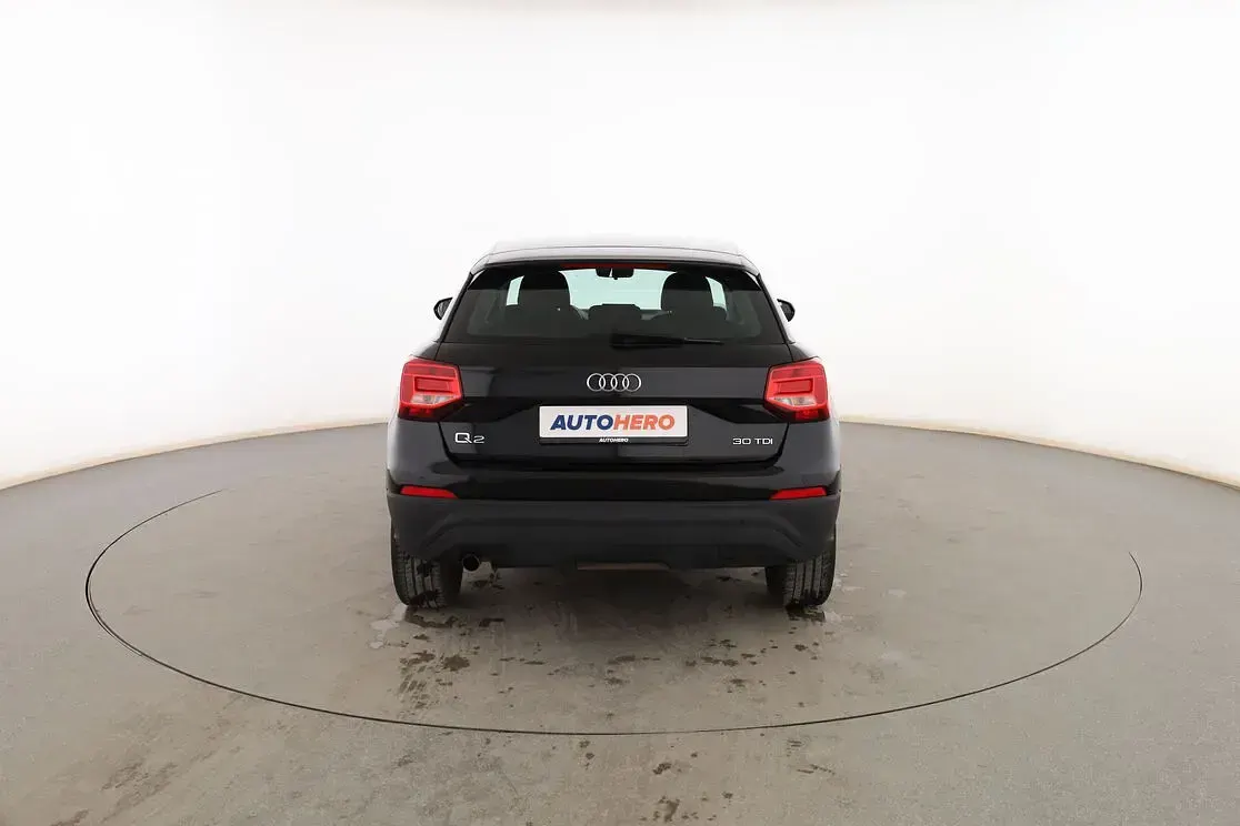 Usado Audi Q2 Advanced Plus 116 CV (85 kW) 2019 Negro SUV