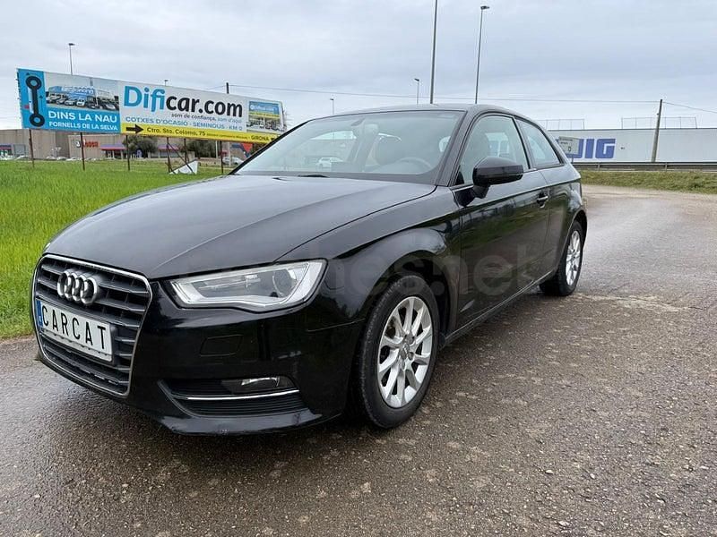 Usado Audi A3 Attraction 110 CV (80 kW) 2015 Negro Berlina
