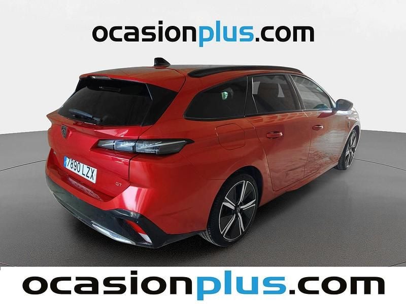Usado Peugeot 308 SW GT 131 CV (96 kW) 2022 Rojo Familiar
