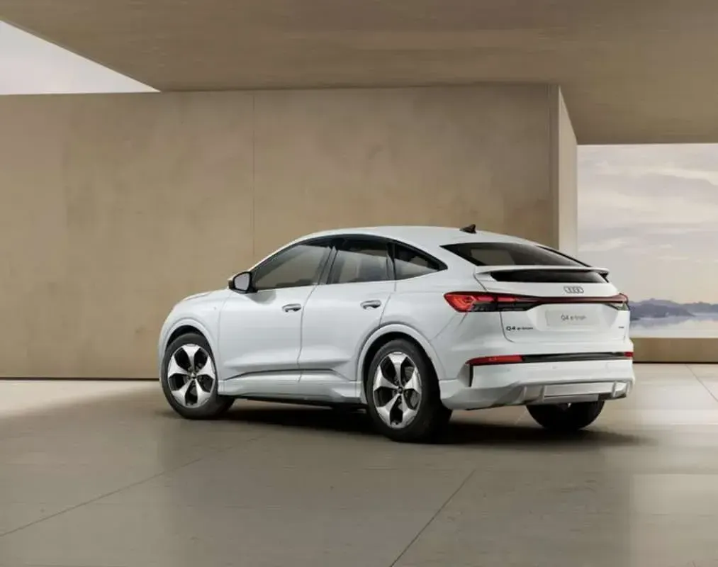 Nuevo Audi Q4 Sportback e-tron S-Line 219 kW (299 CV) 2026 Blanco SUV